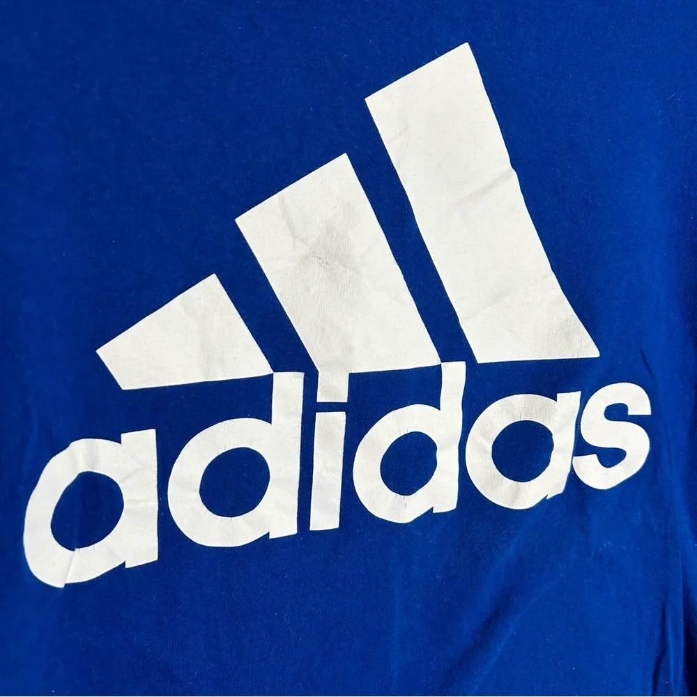 Adidas short sleeve‎ top logo spellout medium